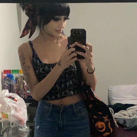 Meet your Posher, Abby - Picture 1 of 1